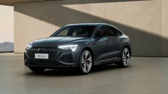 AUDI Q8 E-TRON 55 ELÉTRICO SPORTBACK LAUNCH EDITION QUATTRO em Belo Horizonte, MG