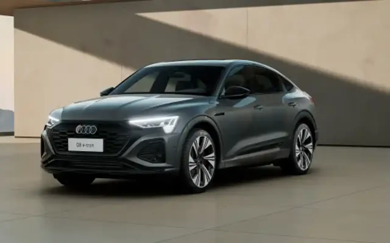 AUDI Q8 E-TRON 55 ELÉTRICO SPORTBACK PERFORMANCE BLACK QUATTRO — foto 1 de 12