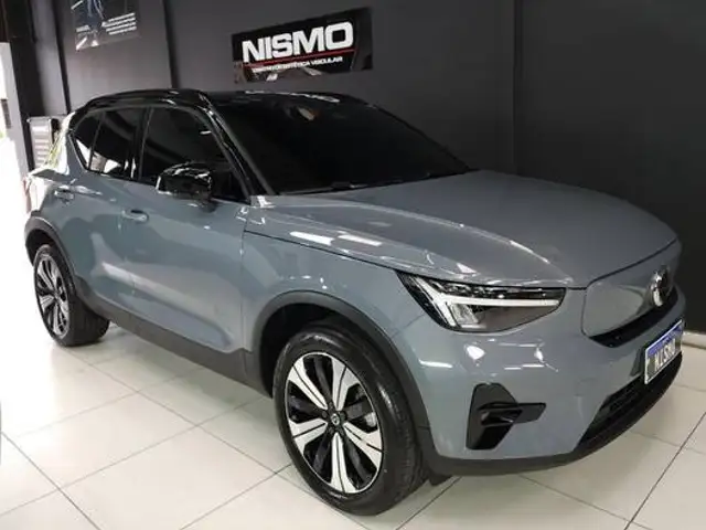VOLVO XC40 P6 RECHARGE ELECTRIC PLUS em São Paulo, SP
