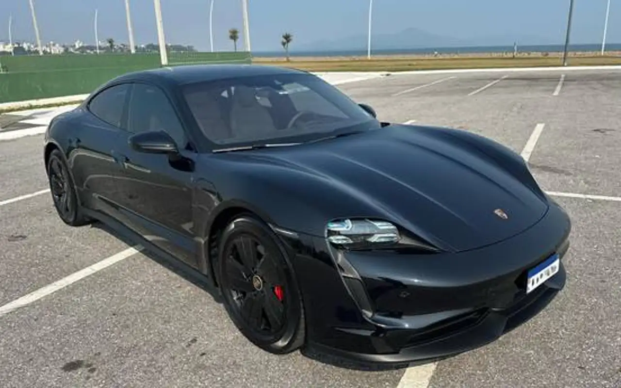 PORSCHE TAYCAN 4S ELÉTRICO — foto 1 de 8