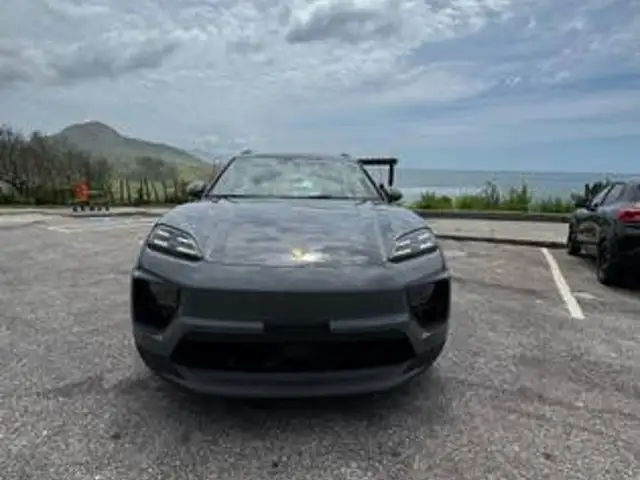 PORSCHE MACAN 4 ELÉTRICO em Rio de Janeiro, RJ