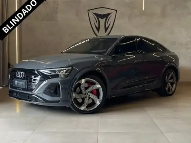 AUDI SQ8 E-TRON ELÉTRICO SPORTBACK QUATTRO em Bauru, SP