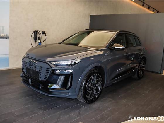 AUDI Q6 E-TRON 100 KW ELÉTRICO PERFORMANCE BLACK QUATTRO em São Paulo, SP