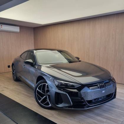 AUDI E-TRON GT ELÉTRICO SPORTBACK QUATTRO em Brasília, DF