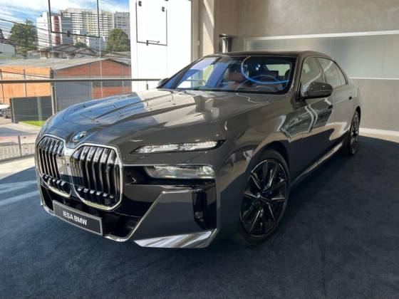 BMW i7 ELÉTRICO XDRIVE60 M SPORT em Porto Alegre, RS