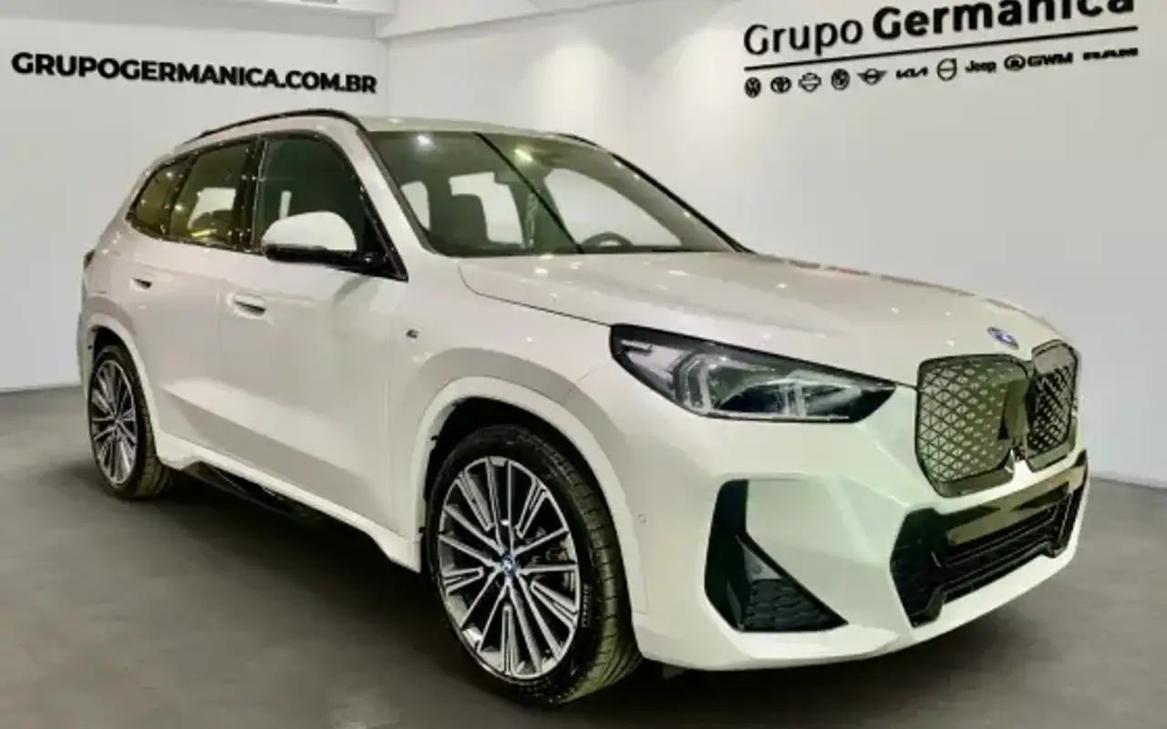 BMW iX1 ELÉTRICO XDRIVE30 M SPORT — foto 1 de 11