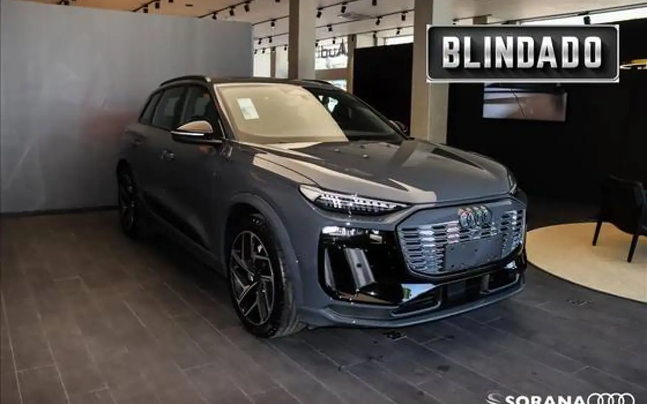 AUDI Q6 E-TRON 100 KW ELÉTRICO PERFORMANCE BLACK QUATTRO — foto 1 de 20