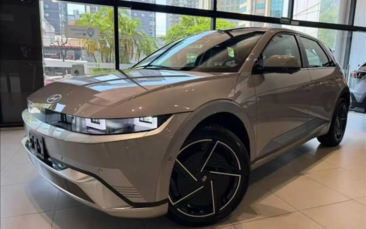 HYUNDAI IONIQ 5 84 KW ELÉTRICO SIGNATURE AWD — foto 1 de 8