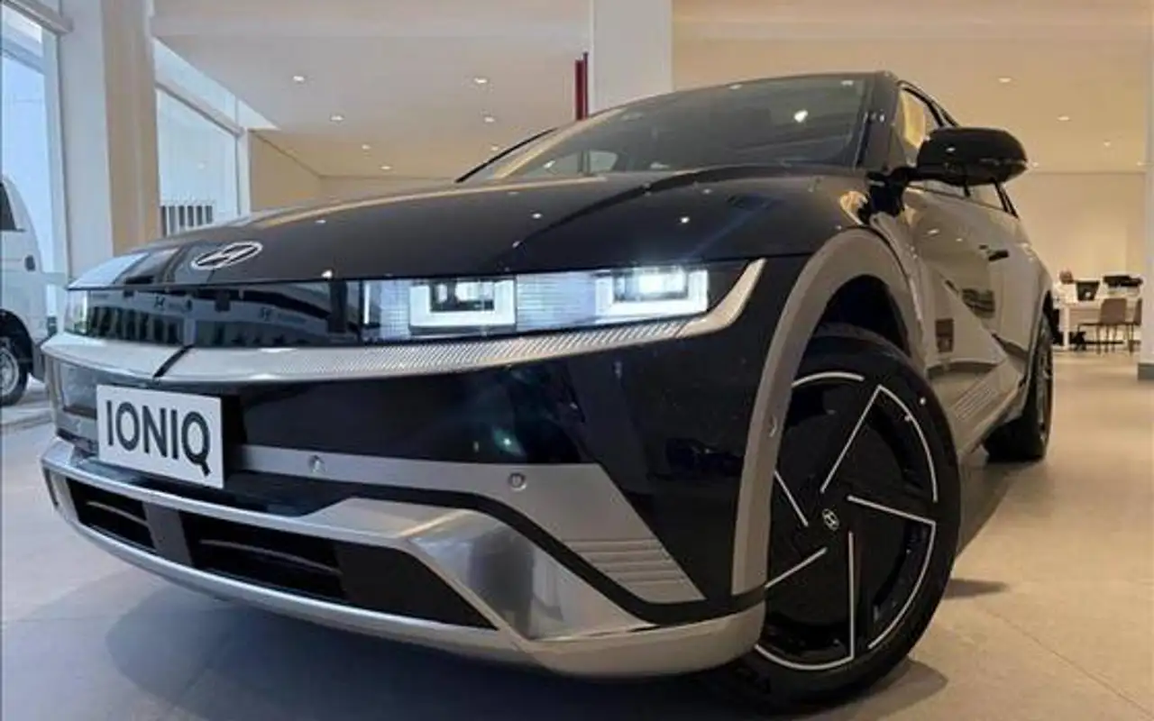 HYUNDAI IONIQ 5 84 KW ELÉTRICO SIGNATURE AWD — foto 1 de 13