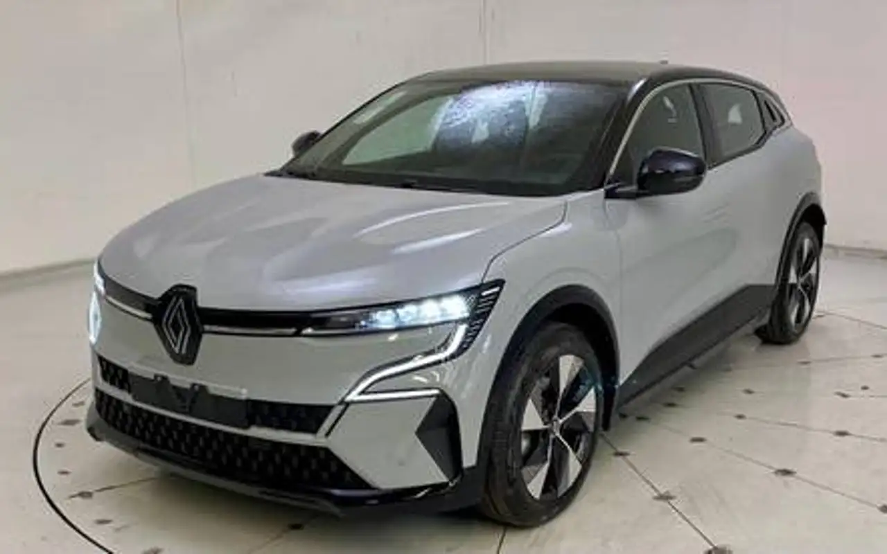 RENAULT MEGANE 60 KW ELÉTRICO E-TECH EV60 — foto 1 de 17