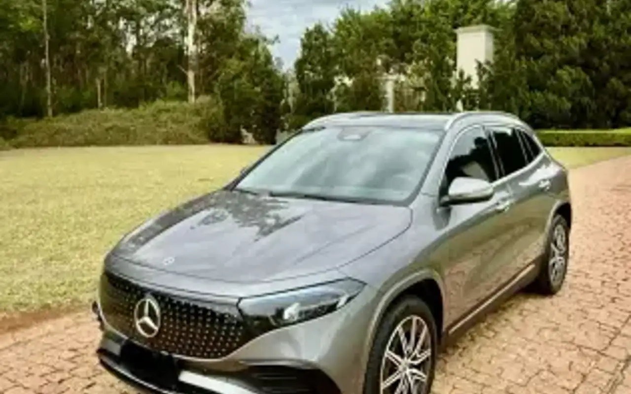 MERCEDES-BENZ EQA 250 66,5 KW ELÉTRICO — foto 1 de 11