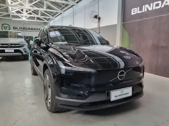VOLVO EX30 69 KW ELÉTRICO PLUS em São Paulo, SP