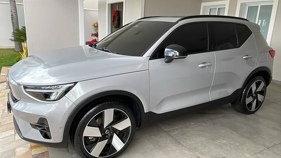 VOLVO XC40 P8 RECHARGE TWIN ELECTRIC ULTIMATE AWD em Botucatu, SP