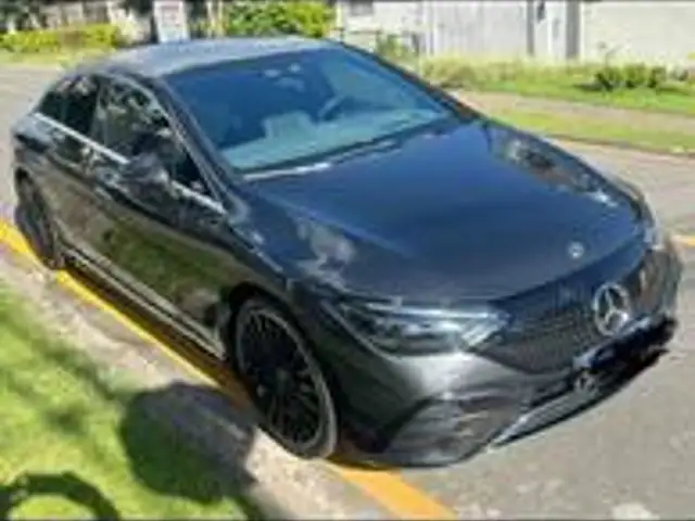 MERCEDES-BENZ EQE 300 89 KW ELÉTRICO em Curitiba, PR