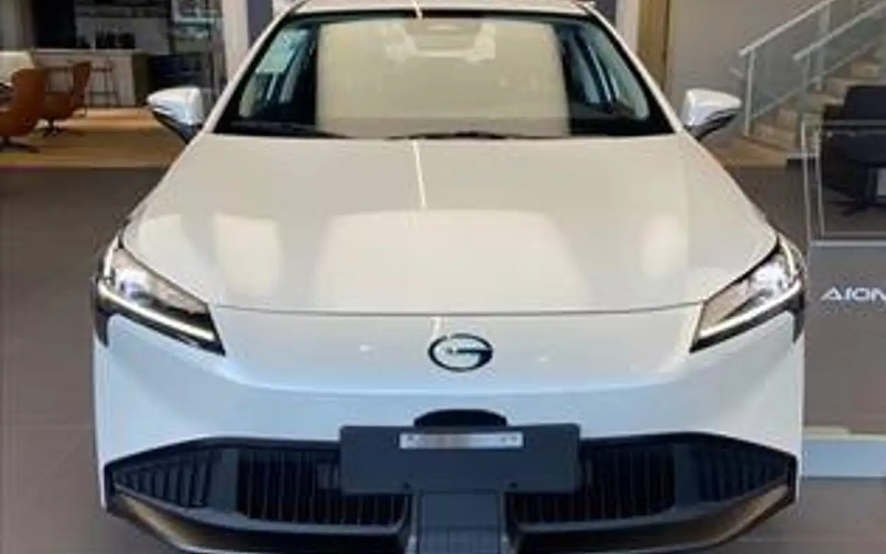 GAC AION ES 55,2 KW ELÉTRICO PLUS — foto 1 de 8