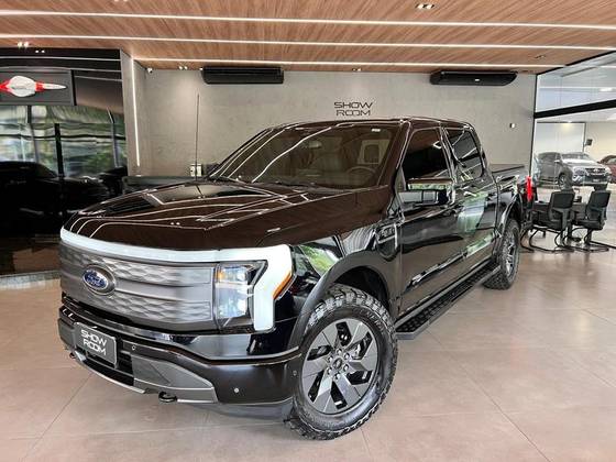 FORD F-150 ELÉTRICO LIGHTNING LARIAT em Campo Grande, MS