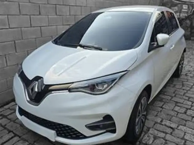 RENAULT ZOE Z.E. 50 INTENSE ELÉTRICO em Curitiba, PR