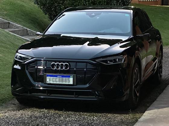 AUDI E-TRON ELÉTRICO PERFORMANCE BLACK QUATTRO em Campinas, SP