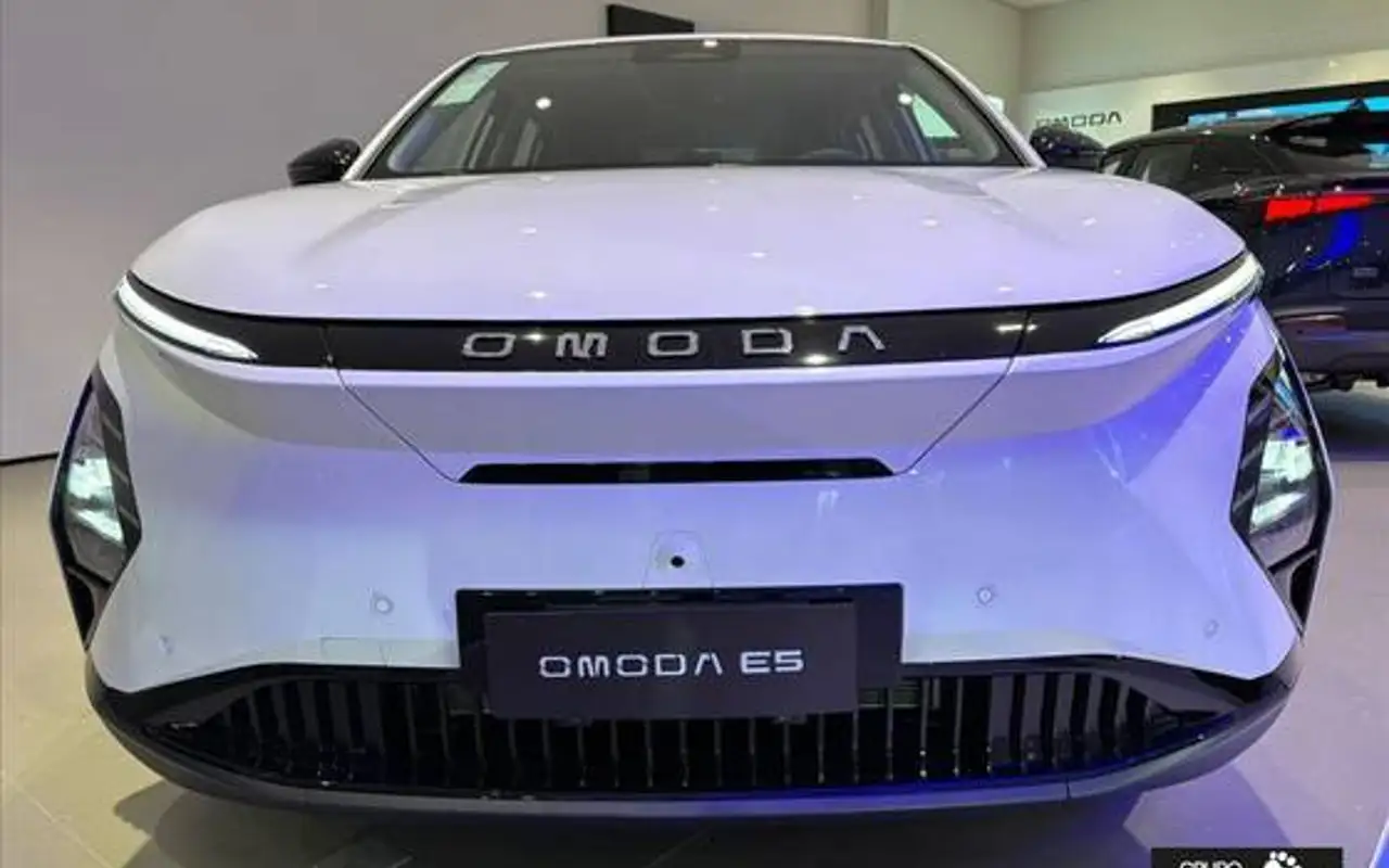 OMODA E5 61,1 KW ELÉTRICO — foto 1 de 13