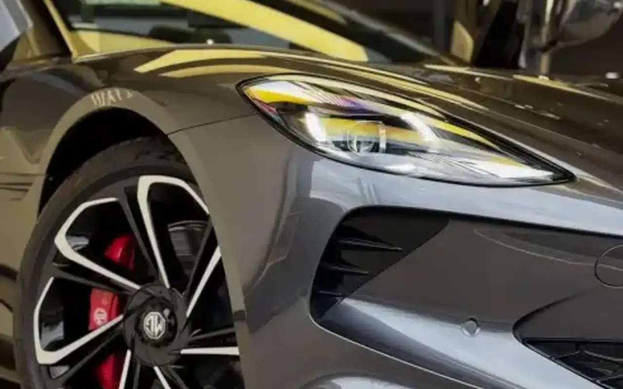 MG CYBERSTER 77 KW ELÉTRICO GT AWD — foto 1 de 4