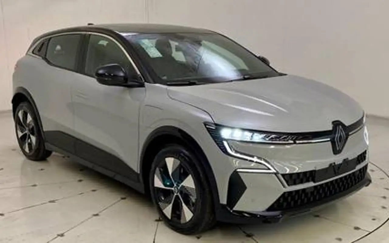 RENAULT MEGANE 60 KW ELÉTRICO E-TECH EV60 — foto 1 de 17