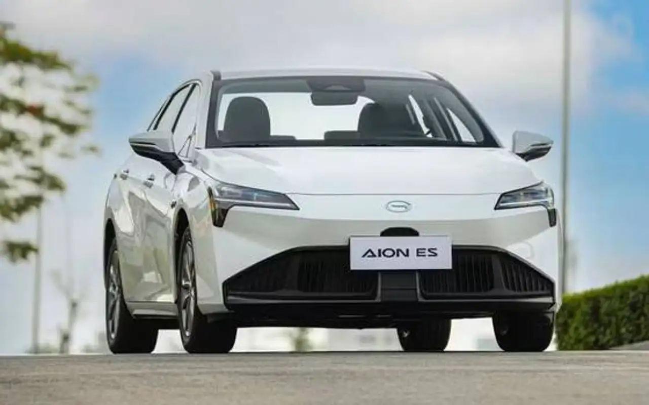GAC AION ES 55,2 KW ELÉTRICO PLUS — foto 1 de 5