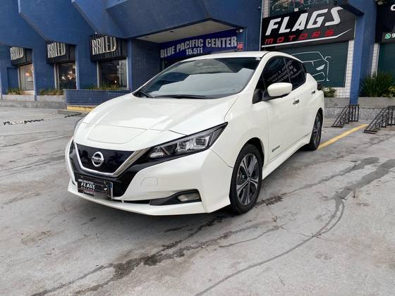 NISSAN LEAF B12P 40 ELÉTRICO em Rio de Janeiro, RJ