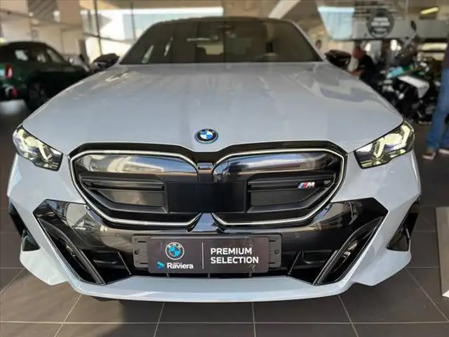 BMW i5 ELÉTRICO XDRIVE60 M SPORT em Campo Grande, MS