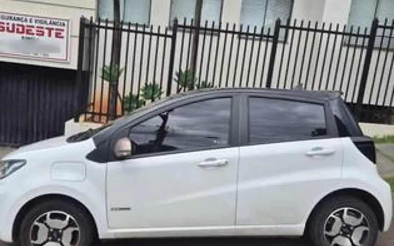 JAC E-JS1 ELÉTRICO AUTOMÁTICO — foto 1 de 8