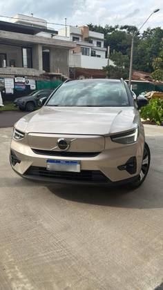 VOLVO XC40 P6 RECHARGE ELECTRIC PLUS em Piracicaba, SP