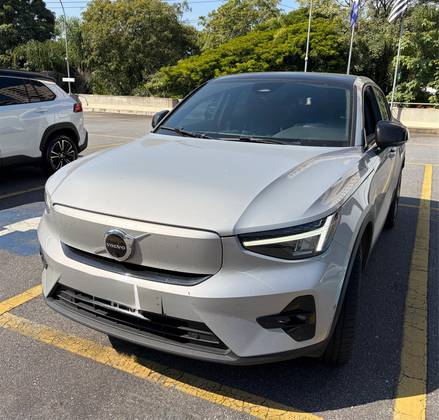 VOLVO C40 P8 RECHARGE TWIN ELECTRIC ULTIMATE AWD em Santana de Parnaíba, SP