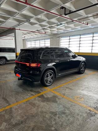 MERCEDES-BENZ EQB 350 66,5 KW ELÉTRICO 4MATIC em Santana de Parnaíba, SP