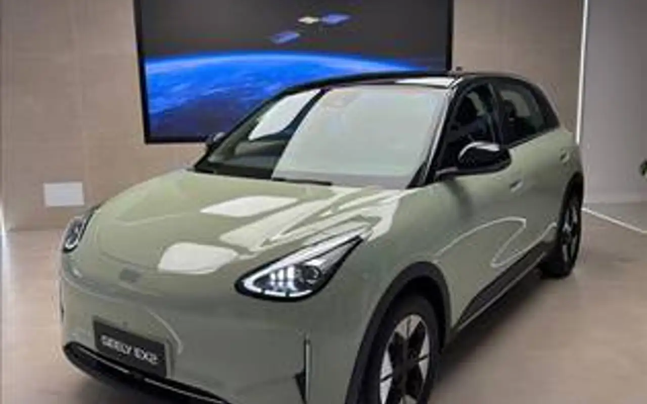 GEELY EX2 39,4 KW ELÉTRICO MAX — foto 1 de 14