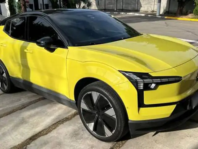 VOLVO EX30 69 KW ELÉTRICO ULTRA em Jacareí, SP