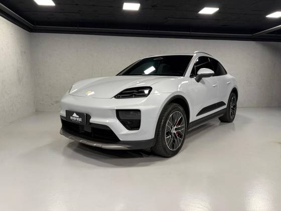 PORSCHE MACAN 4S ELÉTRICO em Belo Horizonte, MG