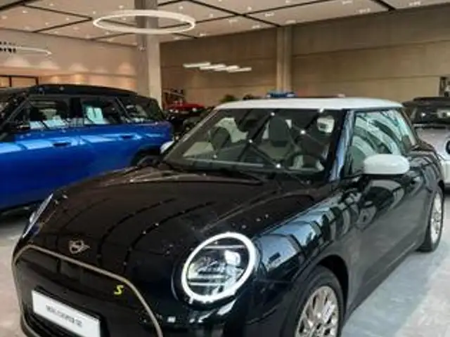 MINI COOPER 49,2 KW ELÉTRICO 2P SE em São Paulo, SP