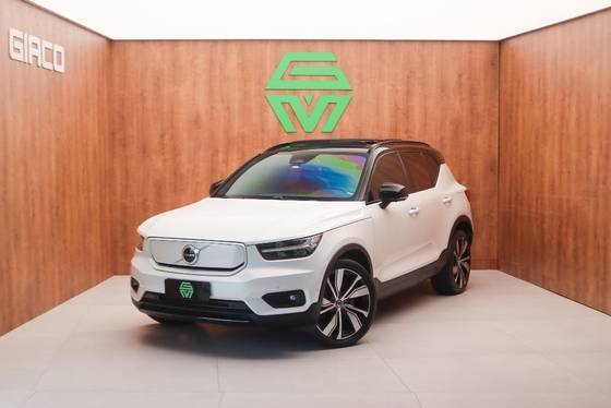 VOLVO XC40 P8 RECHARGE ELECTRIC BEV PURE AWD em Florianópolis, SC