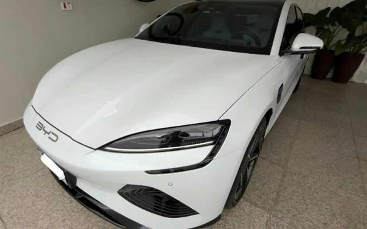 BYD SEAL 82,5 KW ELÉTRICO AWD — foto 1 de 8