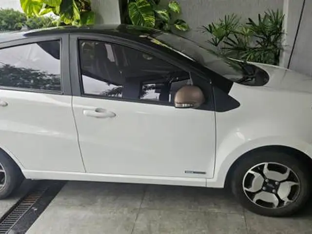 JAC E-JS1 ELÉTRICO AUTOMÁTICO em Mogi das Cruzes, SP