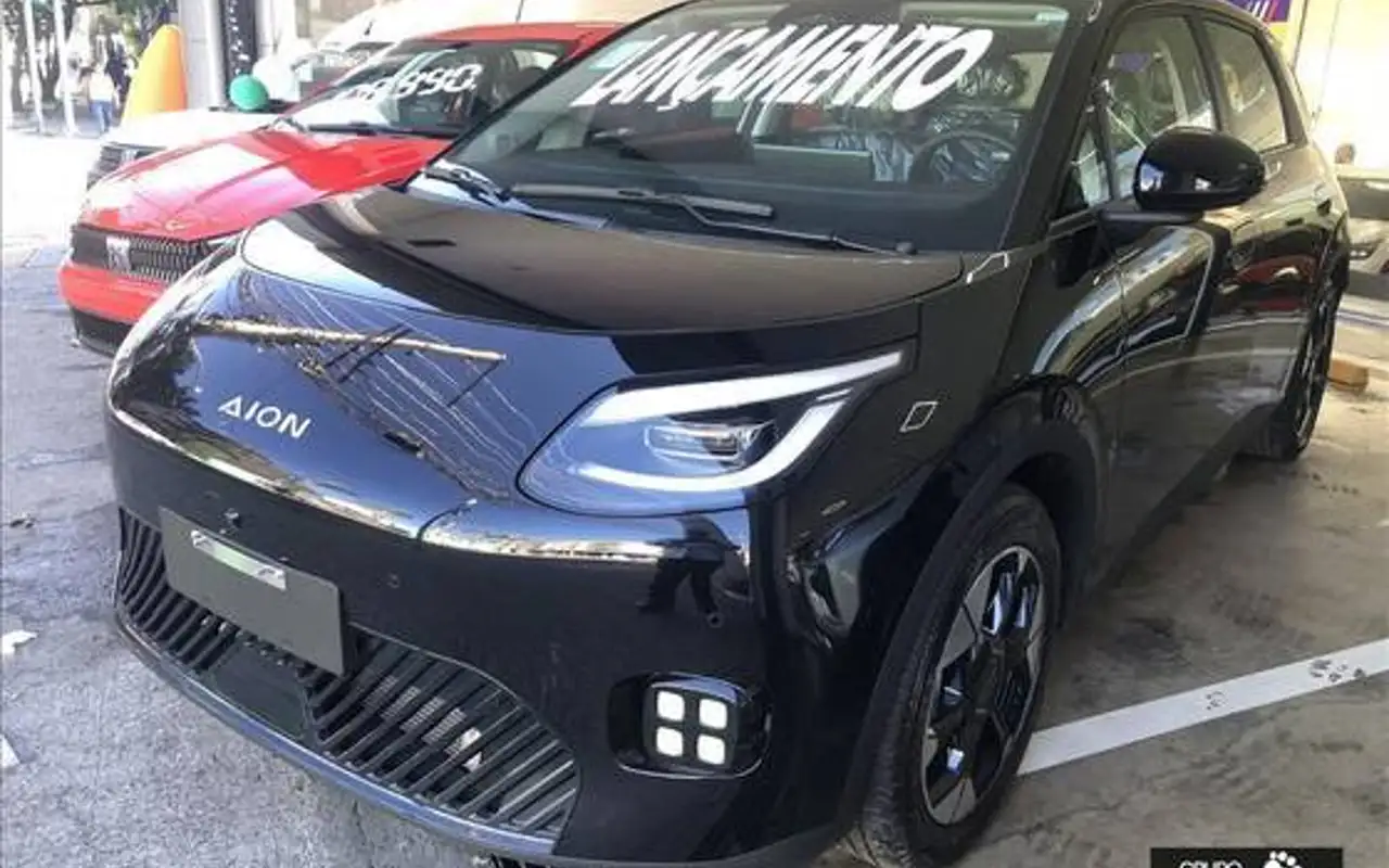 GAC AION UT 44,12 KW ELÉTRICO PREMIUM — foto 1 de 20