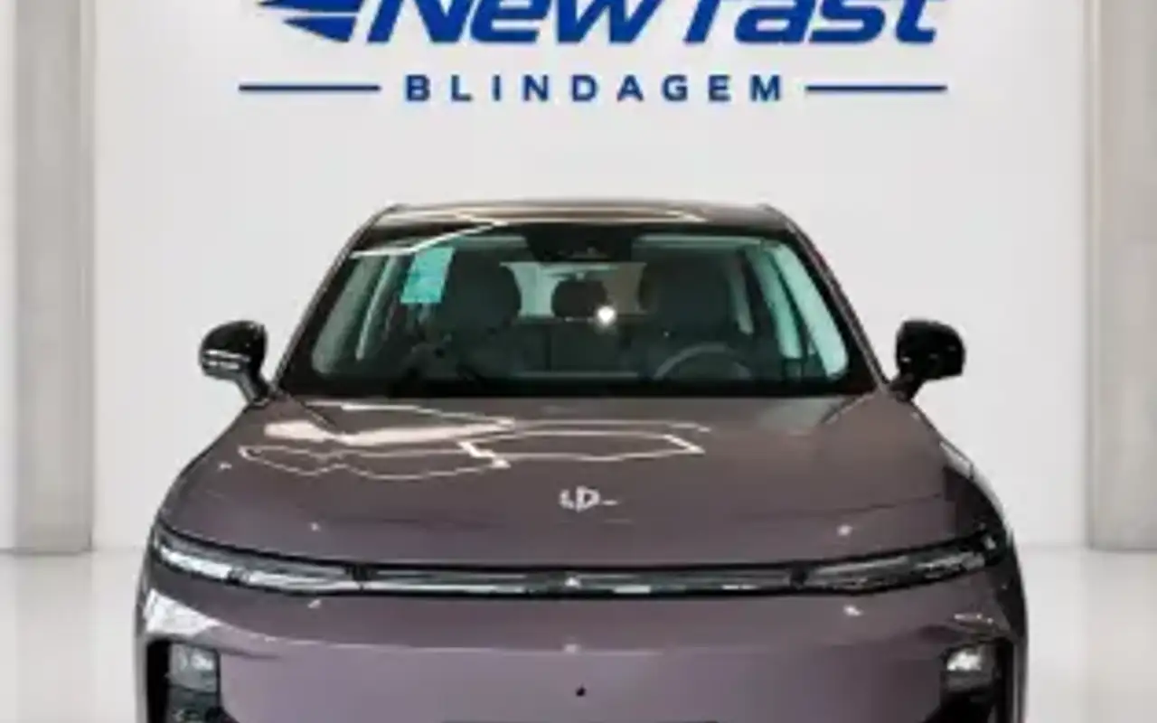 LEAPMOTOR B10 56,2 KW BEV — foto 1 de 17