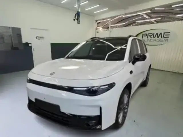 LEAPMOTOR C10 69,9 KW BEV em São Paulo, SP