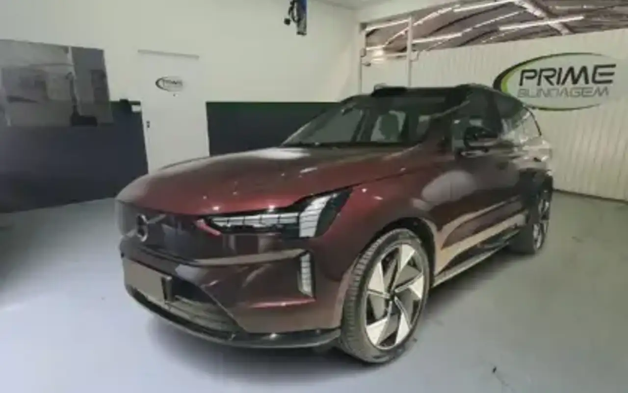 VOLVO EX90 P8 RECHARGE TWIN ELECTRIC PERFORMANCE ULTRA AWD — foto 1 de 7