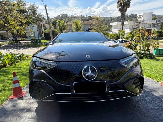 MERCEDES-BENZ EQE 300 89 KW ELÉTRICO AMG LINE em Goiânia, GO