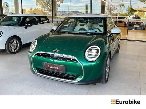 MINI COOPER 49,2 KW ELÉTRICO 2P SE em Brasília, DF