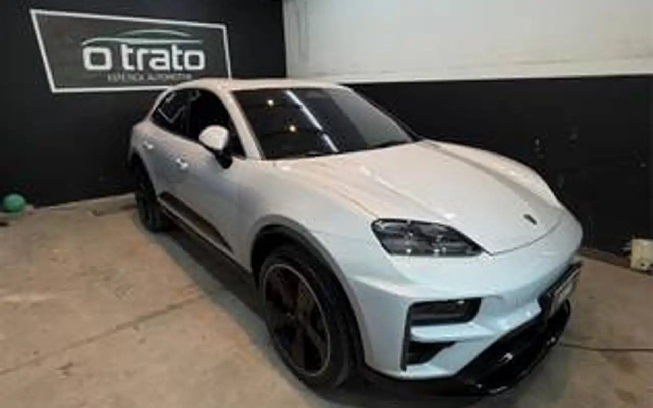 PORSCHE MACAN TURBO ELÉTRICO — foto 1 de 8