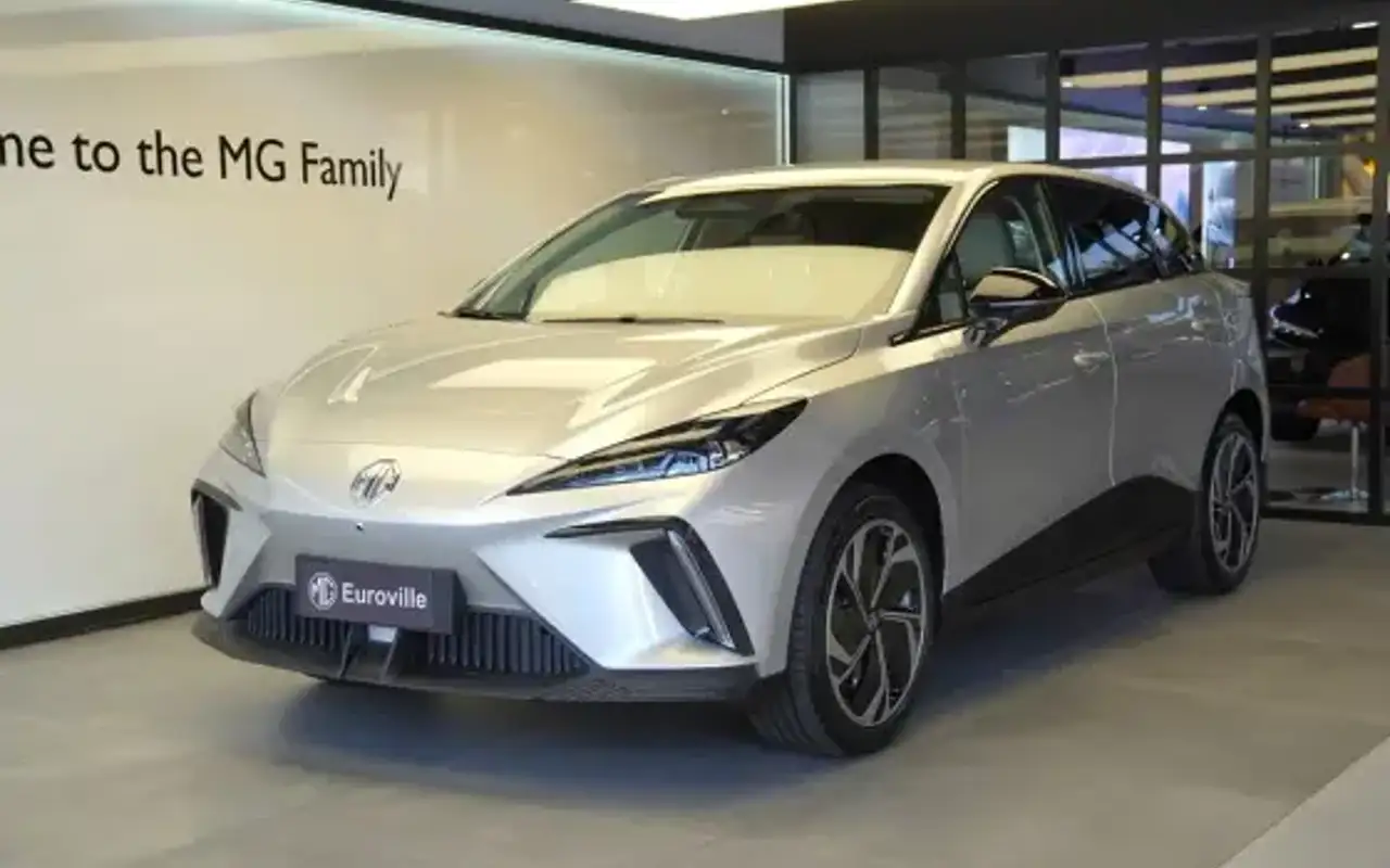 MG 4 64 KW ELÉTRICO LUXURY — foto 1 de 16