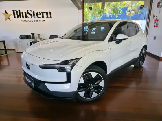 VOLVO EX30 69 KW ELÉTRICO CORE em Blumenau, SC