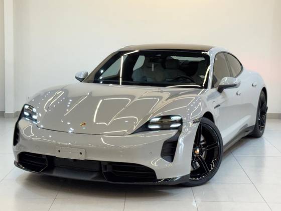 PORSCHE TAYCAN TURBO ELÉTRICO em Curitiba, PR
