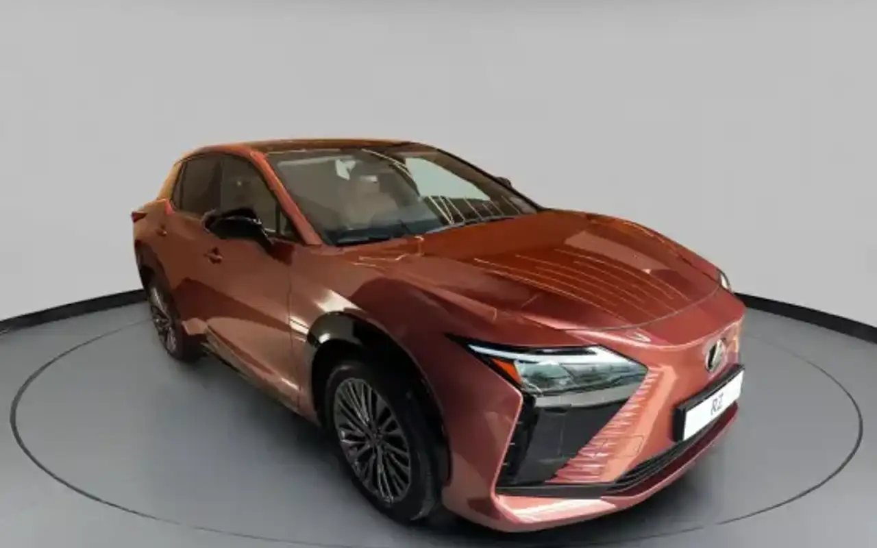 LEXUS RZ 500e 77 KW ELÉTRICO AWD — foto 1 de 16